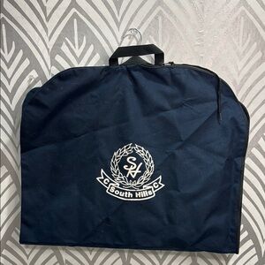 NWOT Blue and White Luggage Garment Bag with Crest